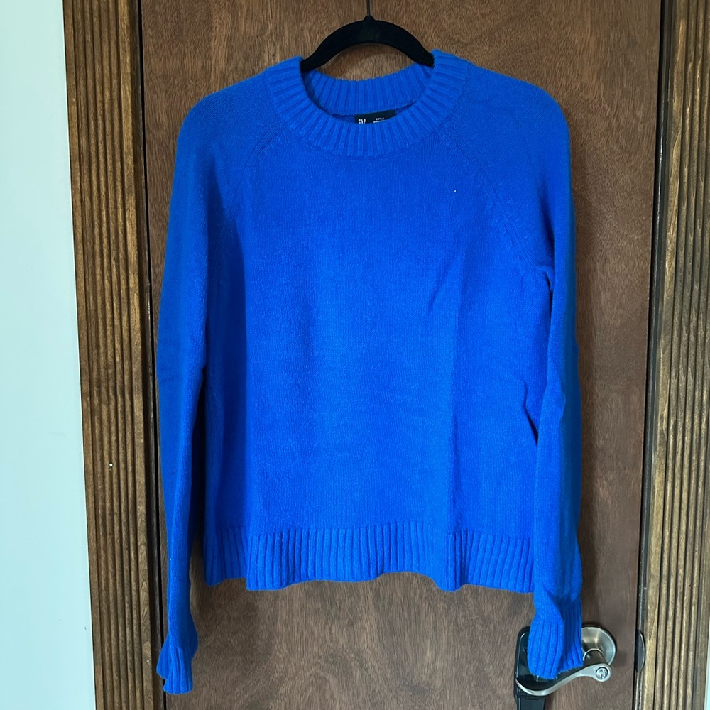 Gap Sweater